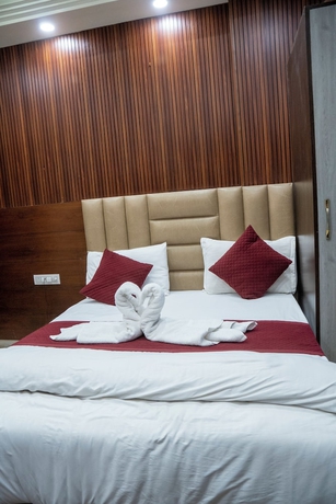 Imagen de la habitación del Hotel Madhav Palace. Foto 7