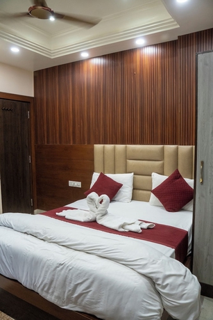 Imagen de la habitación del Hotel Madhav Palace. Foto 8