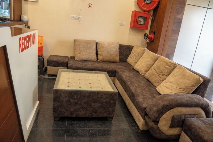 Imagen de la habitación del Hotel Madhav Palace. Foto 12