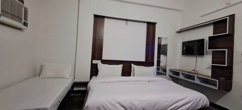 Imagen de la habitación del Hotel Madhu Sudhan. Foto 6