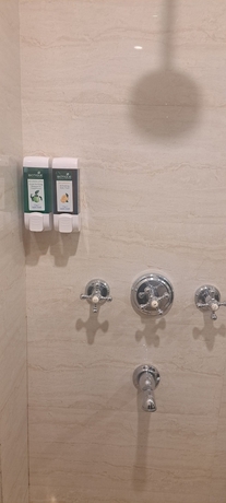 Imagen de la habitación del Hotel Madhuban Sarovar Portico Mussoorie. Foto 13