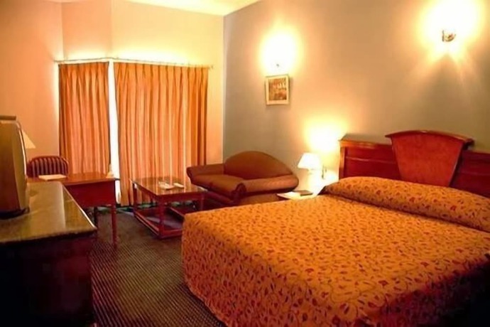 Imagen de la habitación del Hotel Madhuban, kairwangaon. Foto 10