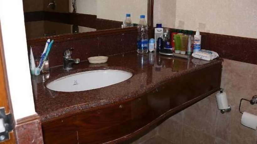 Imagen de la habitación del Hotel Madhuban, kairwangaon. Foto 13