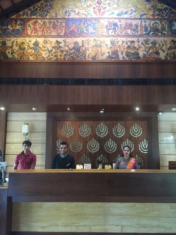 Imagen de los interiores del Hotel Madhubhan Resort and Spa. Foto 16