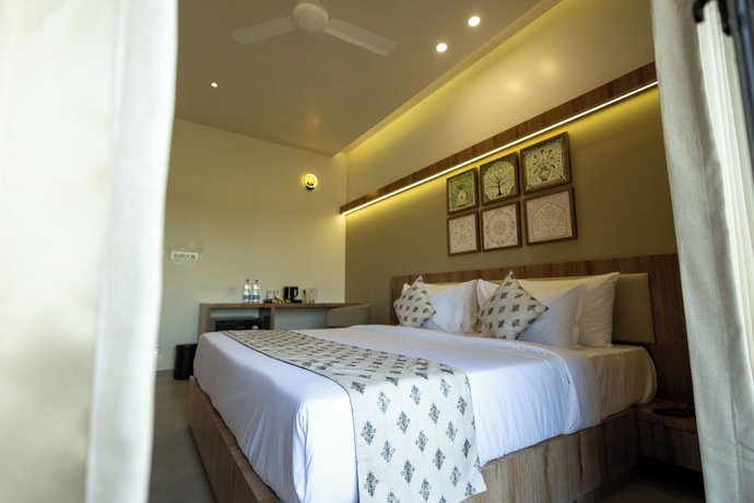 Imagen de la habitación del Hotel Madhuvan Resort. Foto 12