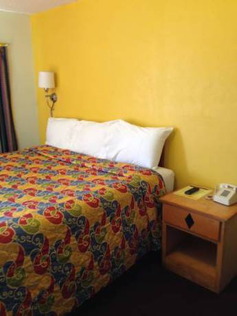 Imagen de la habitación del Hotel Madill Inn. Foto 2