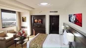 Imagen de los interiores del Hotel Madina Palace. Foto 11