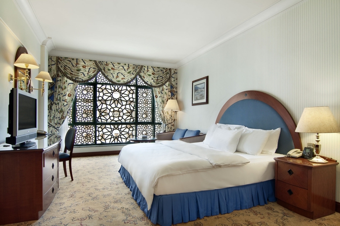 Imagen de la habitación del Hotel Madinah Hilton. Foto 6