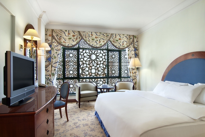 Imagen de la habitación del Hotel Madinah Hilton. Foto 7