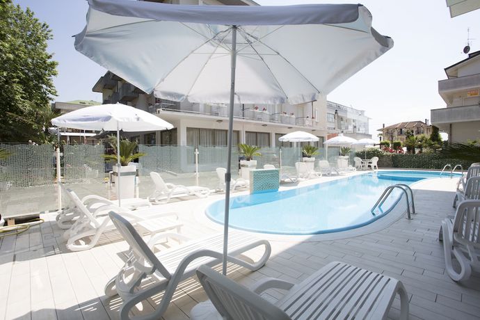 Imagen de la piscina del Hotel Madison, Bellaria-Igea Marina. Foto 5