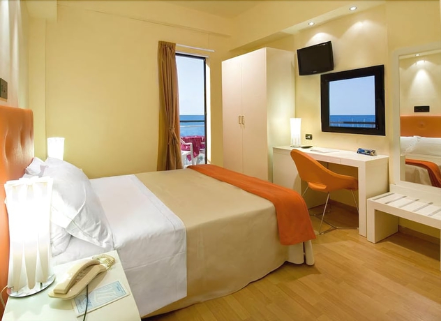 Imagen de la habitación del Hotel Madison, Cattolica. Foto 12