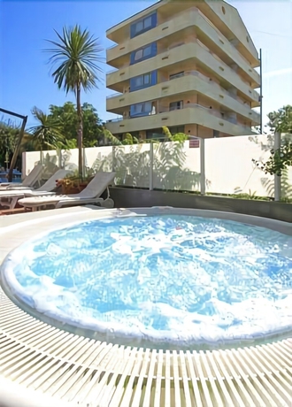 Imagen de la piscina del Hotel Madison, Cattolica. Foto 19