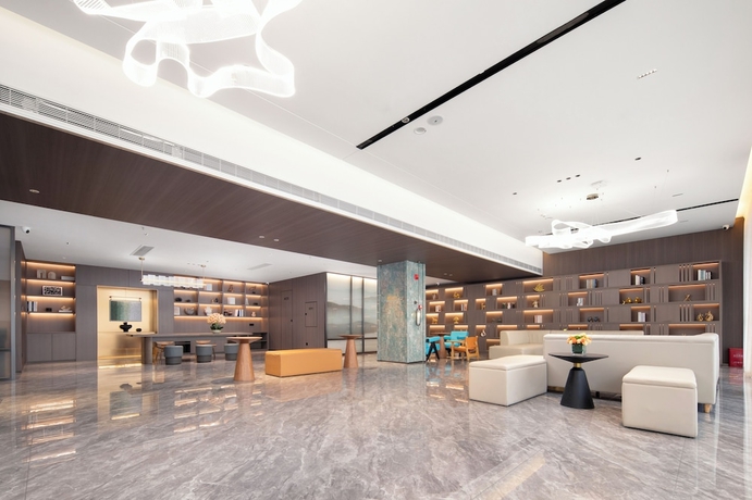 Imagen de los interiores del Hotel Madison Haikou Qilou Old Street. Foto 16