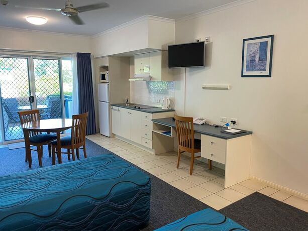 Imagen de la habitación del Hotel Madison Ocean Breeze. Foto 20