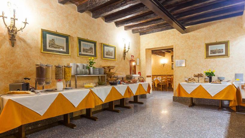 Imagen del bar/restaurante del Hotel Madison, Termini. Foto 3