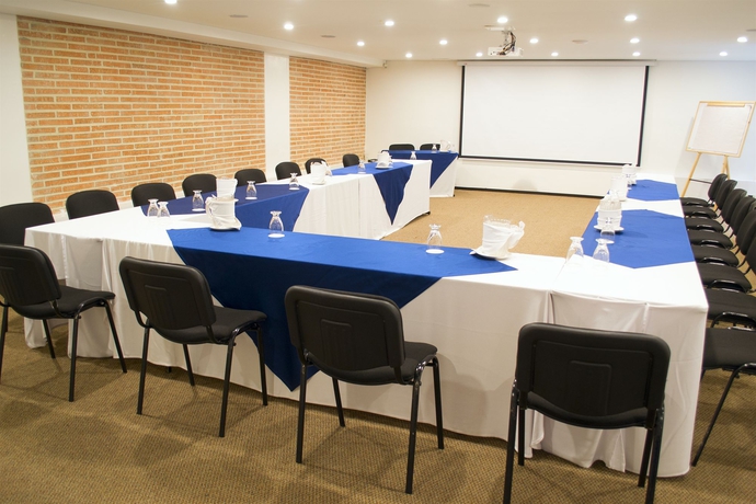 Imagen de los interiores del Hotel Madisson Inn Luxury By Geh Suites. Foto 5