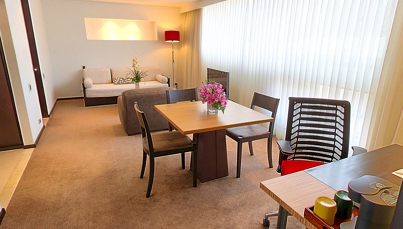 Imagen de los interiores del Hotel Madisson Inn Luxury By Geh Suites. Foto 11