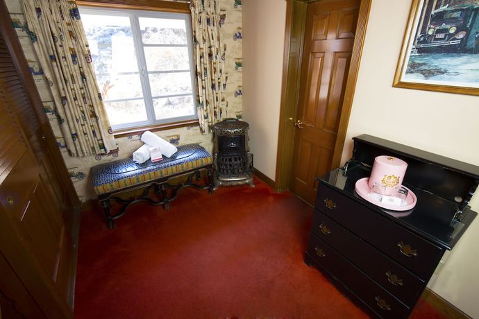 Imagen de la habitación del Hotel Madonna Inn. Foto 3