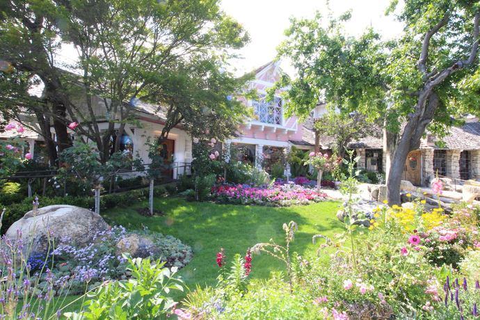 Imagen de la habitación del Hotel Madonna Inn. Foto 4
