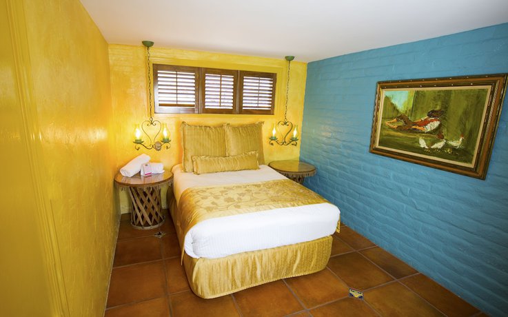 Imagen de la habitación del Hotel Madonna Inn. Foto 18