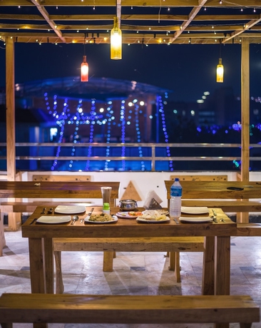Imagen del bar/restaurante del Hotel Madpackers Hostel Agra. Foto 3