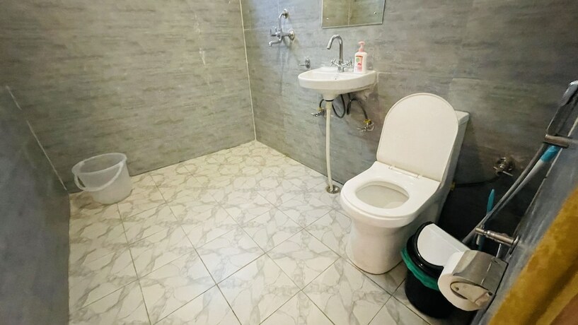 Imagen general del Hotel Madpackers Jibhi - Hostel. Foto 3