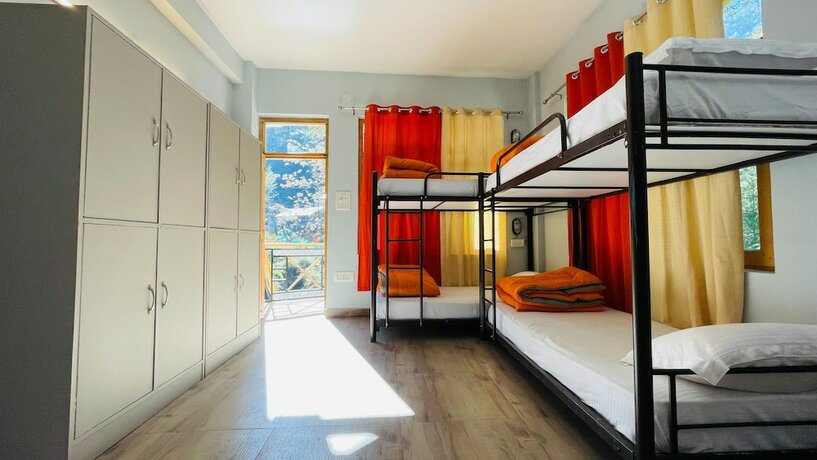 Imagen general del Hotel Madpackers Jibhi - Hostel. Foto 6