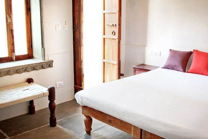 Imagen de la habitación del Hotel Madri Haveli. Foto 28