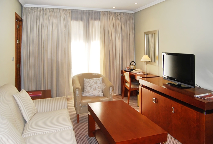 Imagen de la habitación del Hotel Madrid Alameda Aeropuerto, Affiliated By Meliá. Foto 13