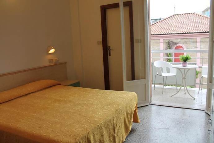 Imagen de la habitación del Hotel Madrid, Cattolica. Foto 17