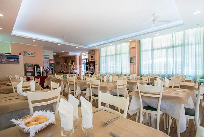 Imagen del bar/restaurante del Hotel Madrid, Cattolica. Foto 6