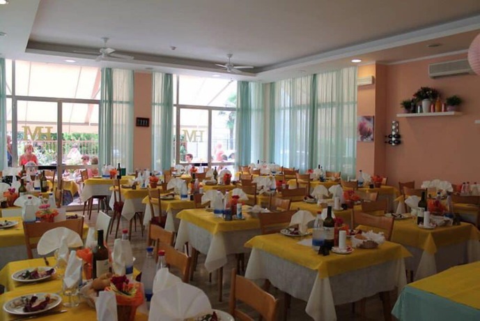 Imagen del bar/restaurante del Hotel Madrid, Cattolica. Foto 7
