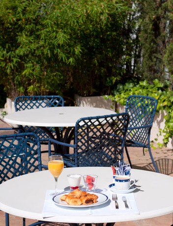 Imagen general del Hotel Madrid Chamartín Affiliated By Meliá. Foto 5