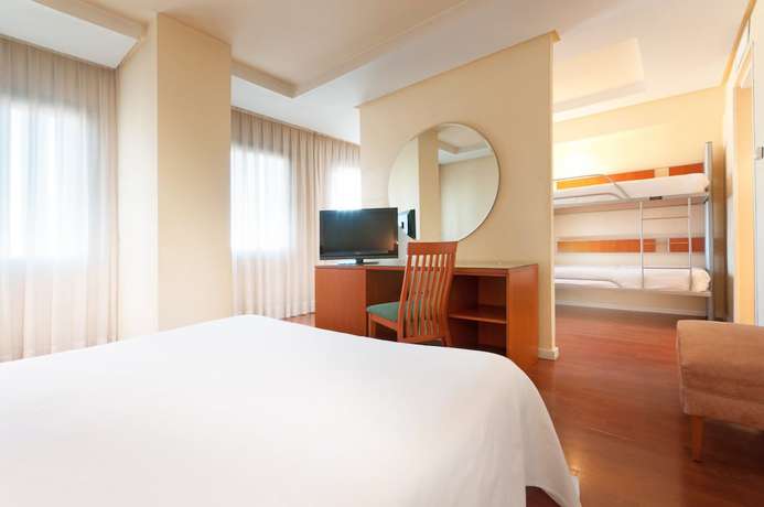 Imagen general del Hotel Madrid Chamartín Affiliated By Meliá. Foto 11