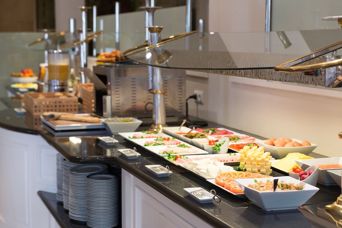 Imagen del bar/restaurante del Hotel Madrid Gran Via 25 Affiliated By Meliá. Foto 5