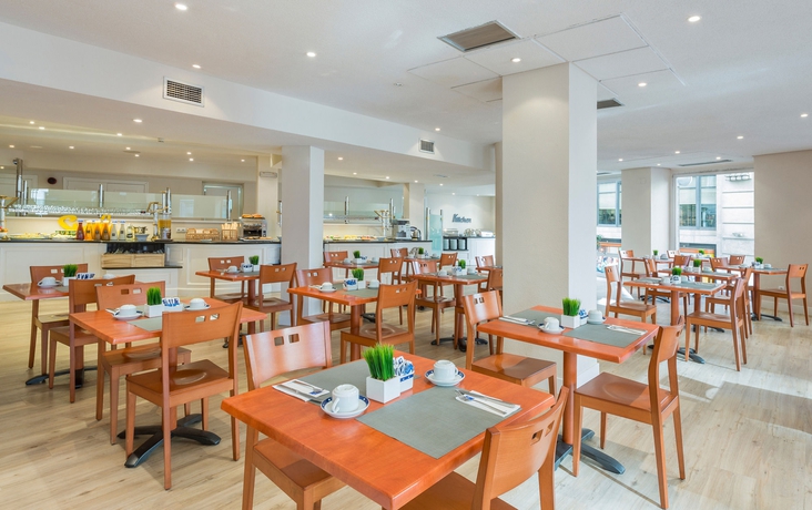 Imagen del bar/restaurante del Hotel Madrid Gran Via 25 Affiliated By Meliá. Foto 8