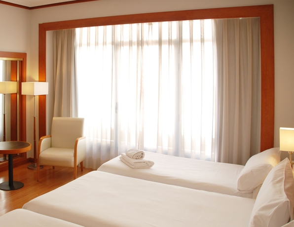 Imagen de la habitación del Hotel Madrid Plaza De España Affiliated By Meliá. Foto 13