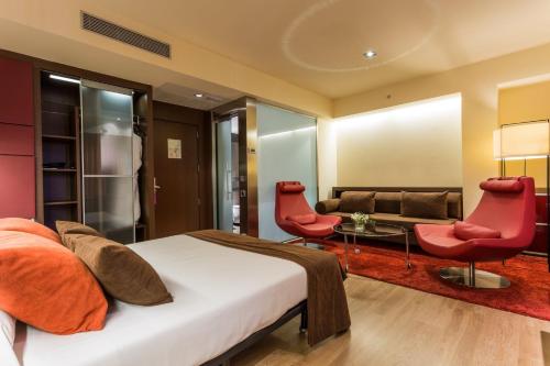 Imagen de la habitación del Hotel Madrid Retiro. Foto 3