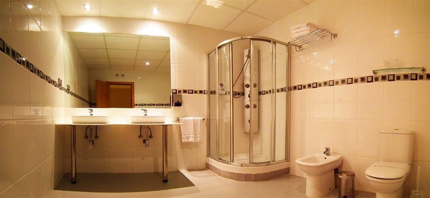 Imagen de la habitación del Hotel Madrid Río. Foto 6