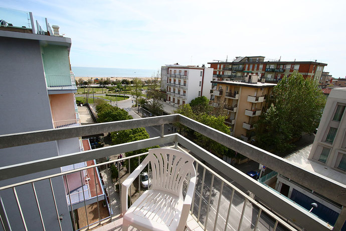 Imagen de la habitación del Hotel Madrid, Rimini. Foto 8