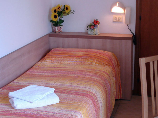 Imagen de la habitación del Hotel Madrid, Rimini. Foto 10