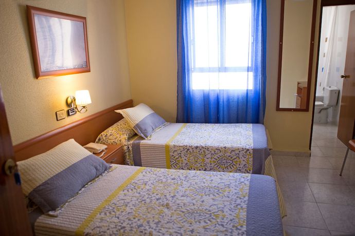 Imagen de la habitación del Hotel Madrid, San Javier. Foto 8