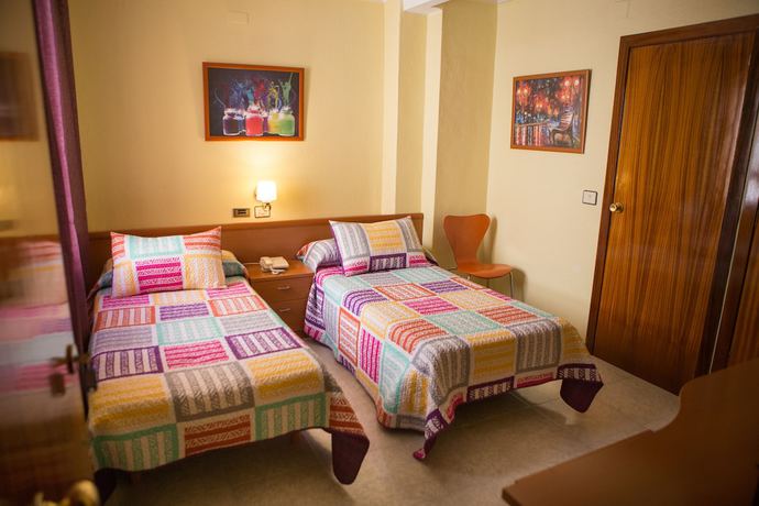 Imagen de la habitación del Hotel Madrid, San Javier. Foto 17