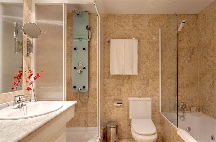 Imagen de la habitación del Hotel Madrid Torrejón Plaza. Foto 10