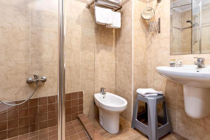 Imagen de los interiores del Hotel Madrid, Torrevieja. Foto 5