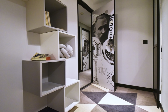 Imagen de la habitación del Hotel Madrigal. Foto 12