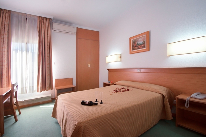 Imagen de la habitación del Hotel Madrisol. Foto 3