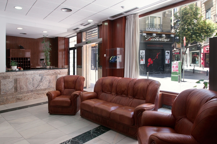 Imagen de los interiores del Hotel Madrisol. Foto 14
