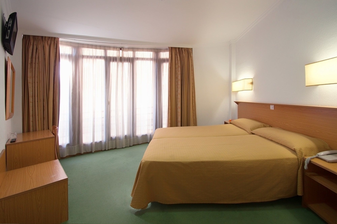 Imagen de la habitación del Hotel Madrisol. Foto 9
