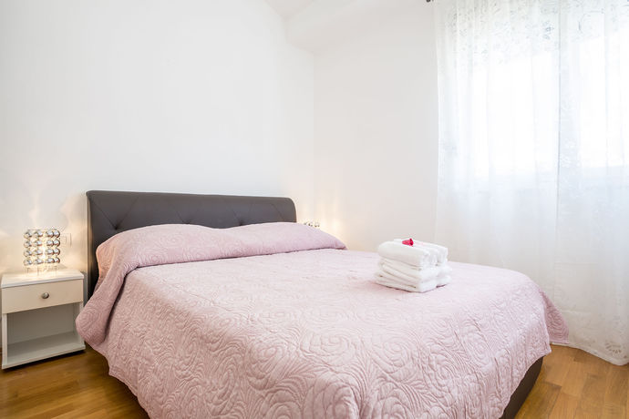 Imagen de los interiores del Hotel Madrugada Apartments. Foto 11